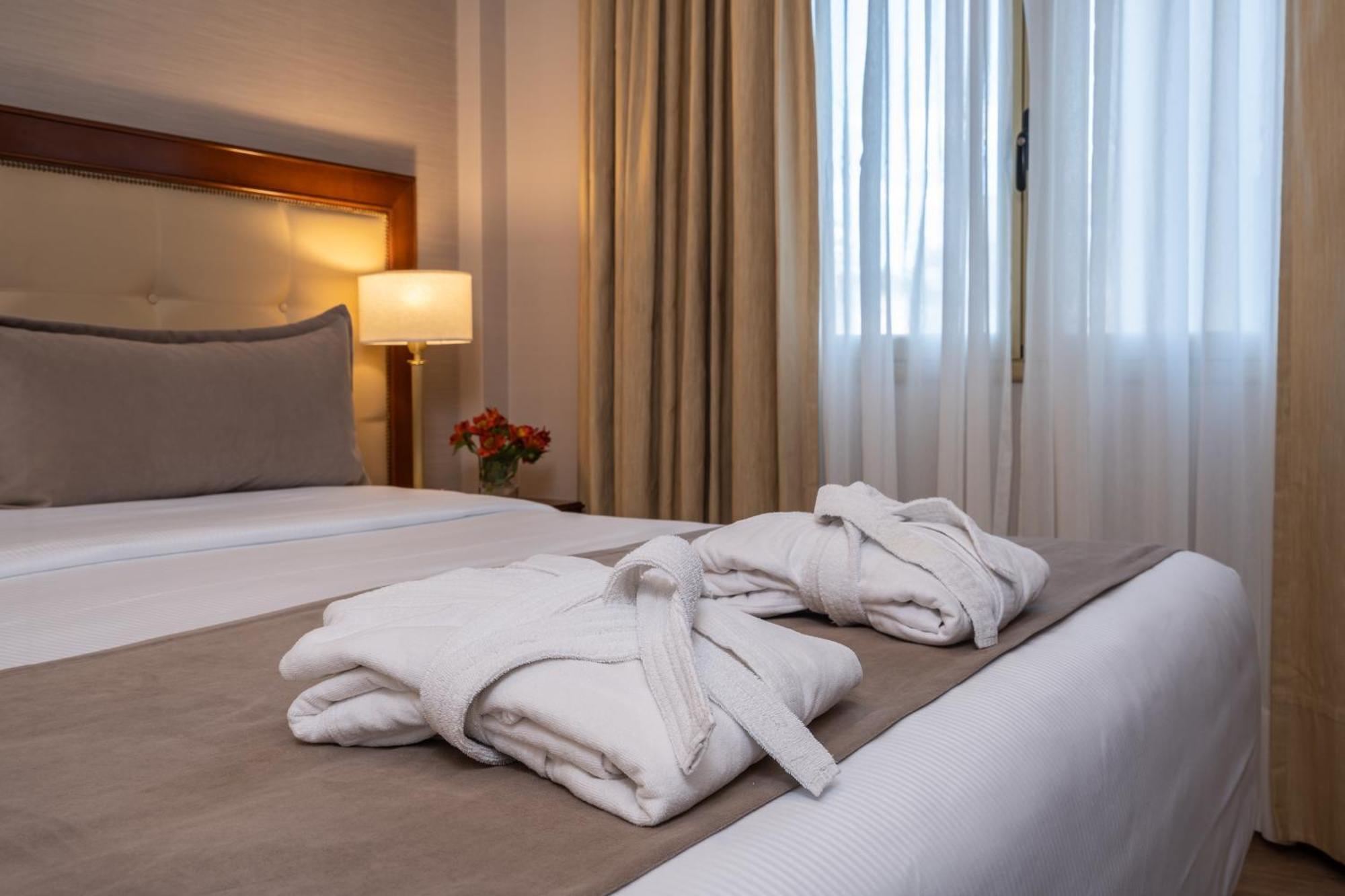 Hotel Intersur Recoleta بوينس آيرس المظهر الخارجي الصورة