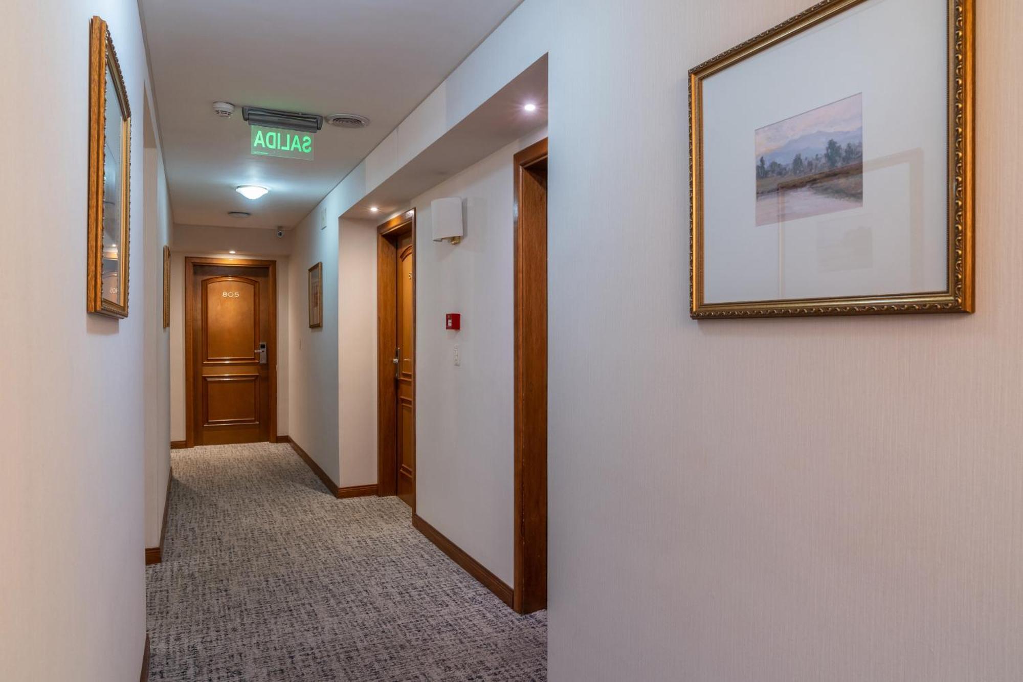 Hotel Intersur Recoleta بوينس آيرس المظهر الخارجي الصورة